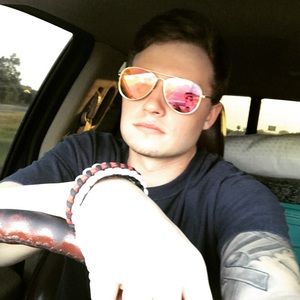 Meet your Posher, Cody